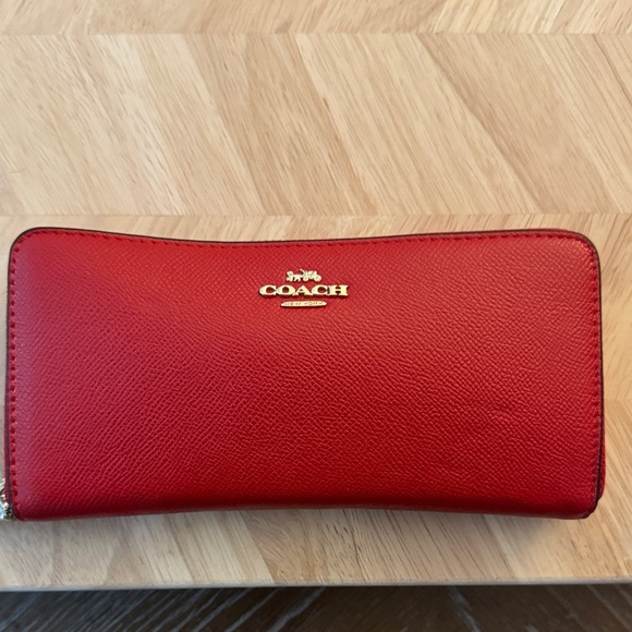 Coach Scarlet Leather Zip Wallet - Picture 1 of 3